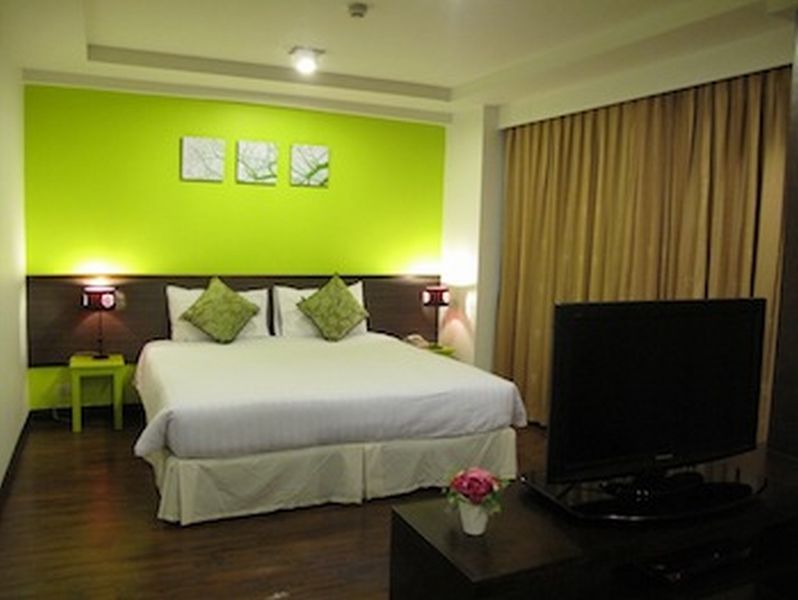 Oakwood Hotel & Residence Bangkok Sha Plus Certified Экстерьер фото